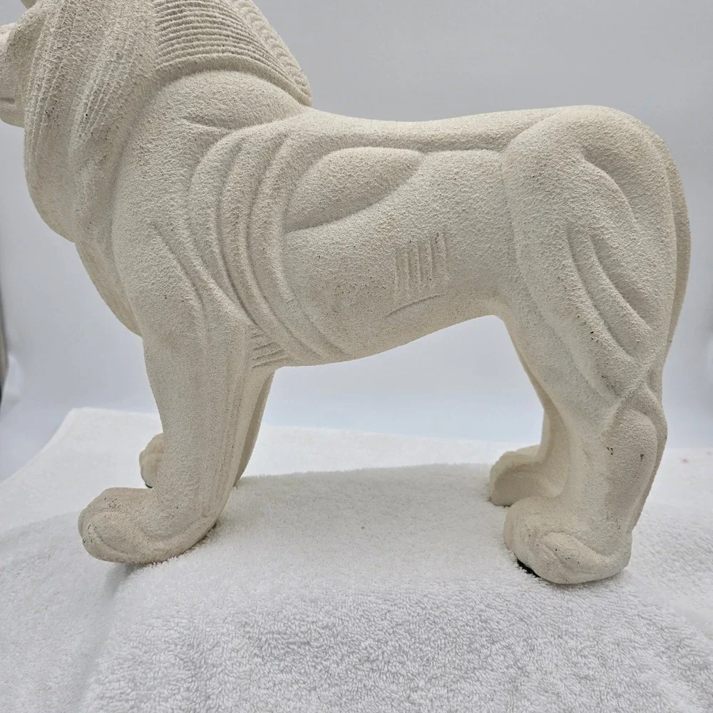Sandstone Style Off White Lion King Simba Mufasa Narnia Statue Shelf Sitter Deco